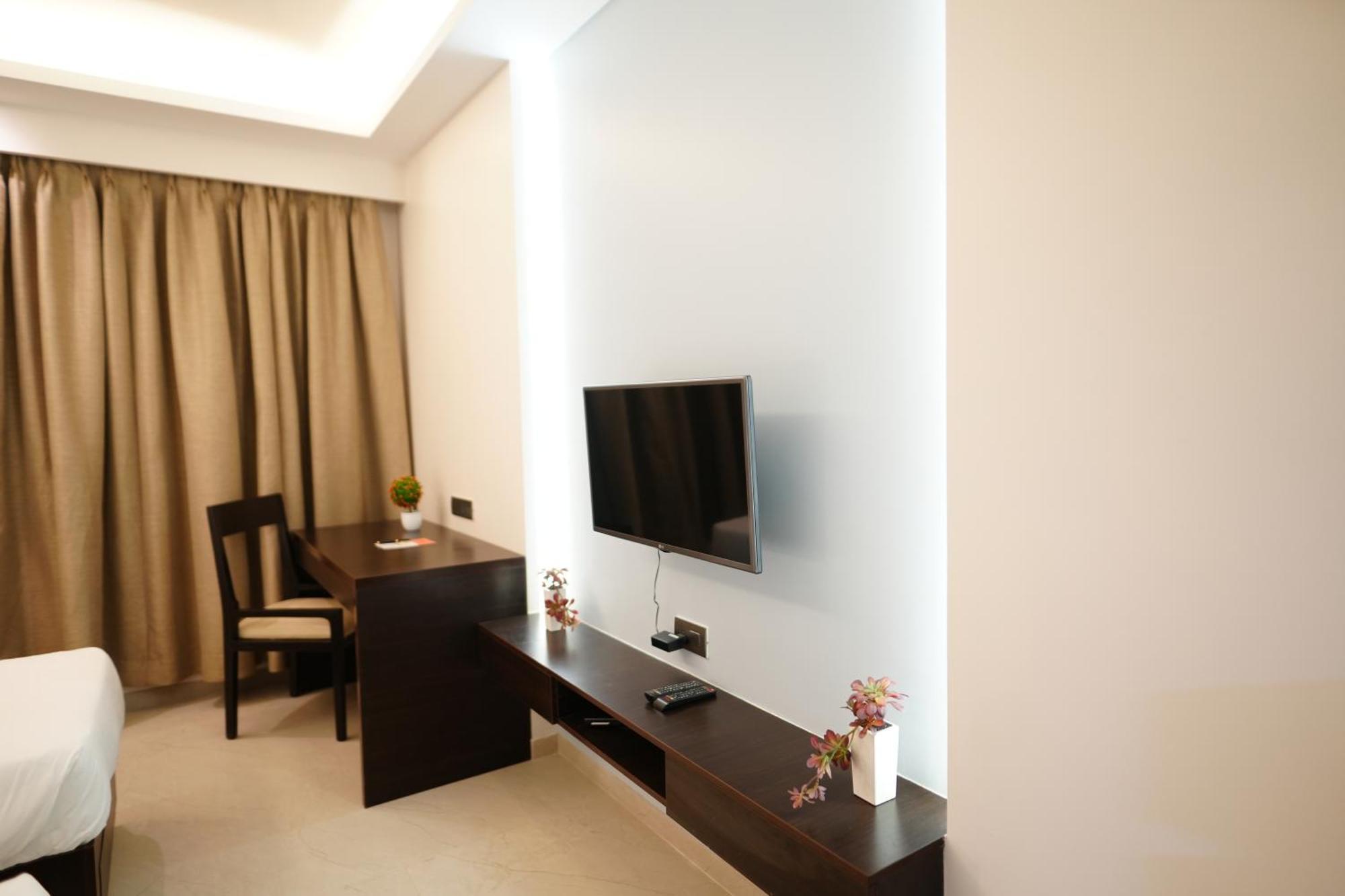 Hotel Grand Visava Lonavala Εξωτερικό φωτογραφία