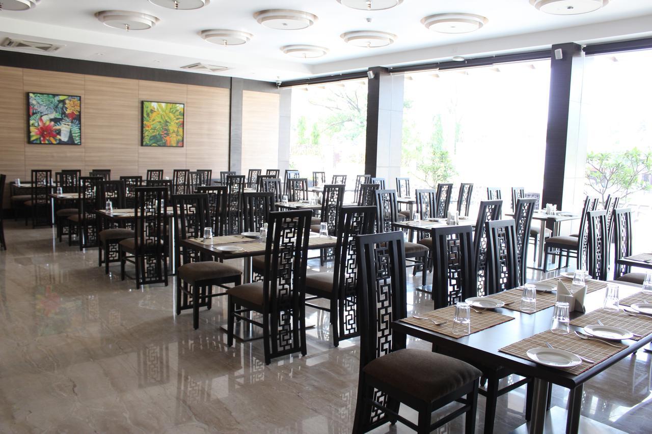 Hotel Grand Visava Lonavala Εξωτερικό φωτογραφία