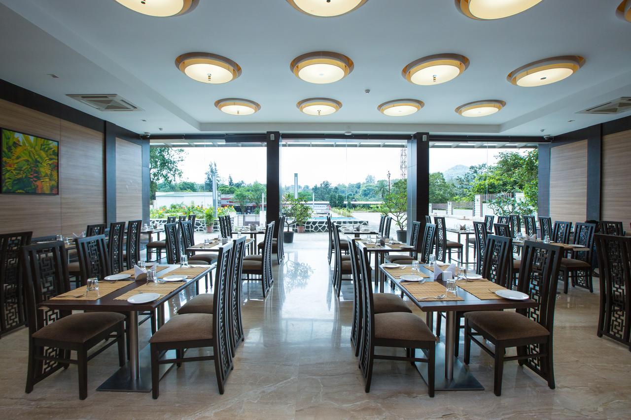 Hotel Grand Visava Lonavala Εξωτερικό φωτογραφία